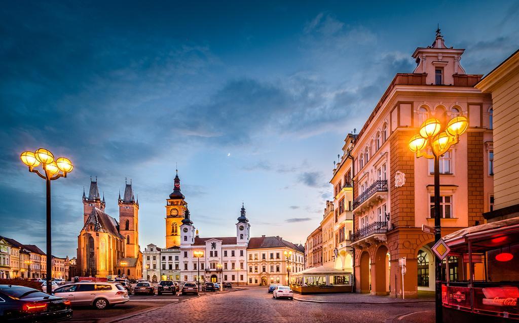 Rooftop Triplex Apartment In Centre Hradec Králové Esterno foto
